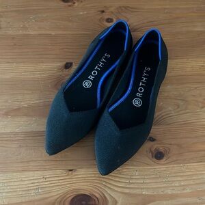 Rothy's Women's Black pointed toe Flats